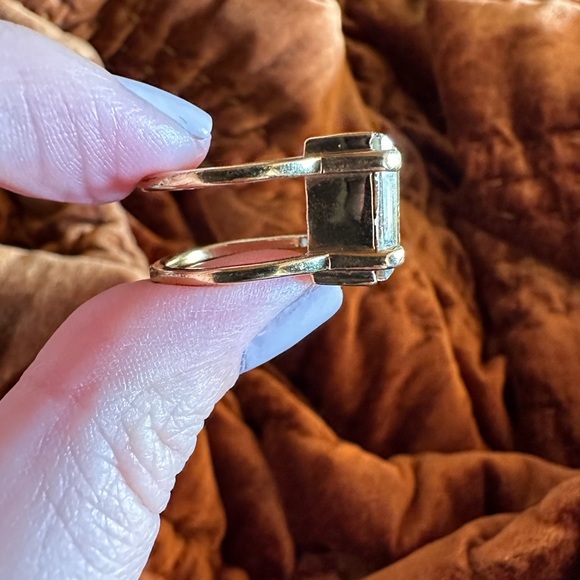 Henri Bendel Gold Cocktail Ring with Gold Stone- Size 7 - Picture 5 of 6